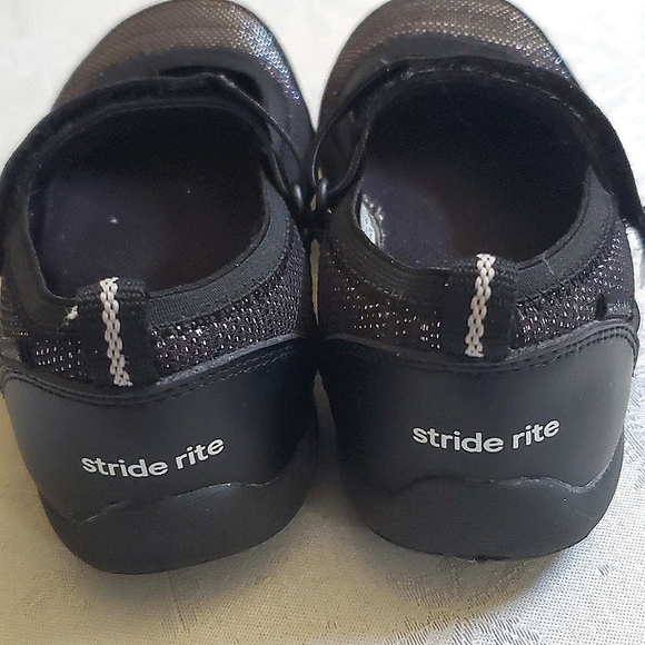 Stride Rite Made 2/Play Black & Silver Mary Jane Hook Loop Shoes Little Girls 1 - Picture 5 of 10